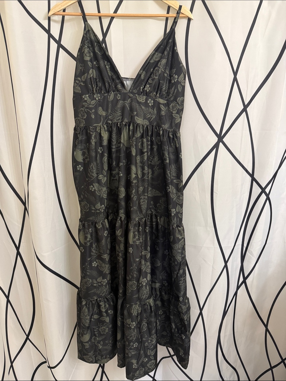 NIP V-Neck Black & Olive Floral Skull Midi Dress - Medium